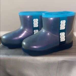 UGG Blue Boots Sleek Design and Comfort